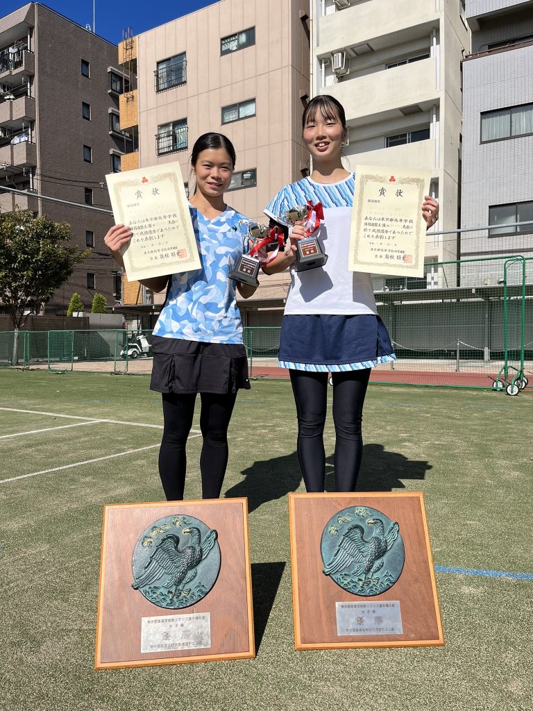 東京高校卒業の今野凜子さんがカンザス州のウォッシュバーン大学 (NCAA Div.2) に入学決定!Congrats!🎉🎉 RIKO KONNO has officially signed with Washburn University in Kansas!東京高校のキャプテンとして活躍した今野凜子さん。D1/D2含めいろんな大学からコンタクトがあった中で、凜子さんが選んだのはDiv.2の強豪校Washburn University。シングルス・ダブルスともに出来る凜子さんへ、コーチからの熱いラブコールとフルスカラーシップのオファーを受けて入学を決断しました!